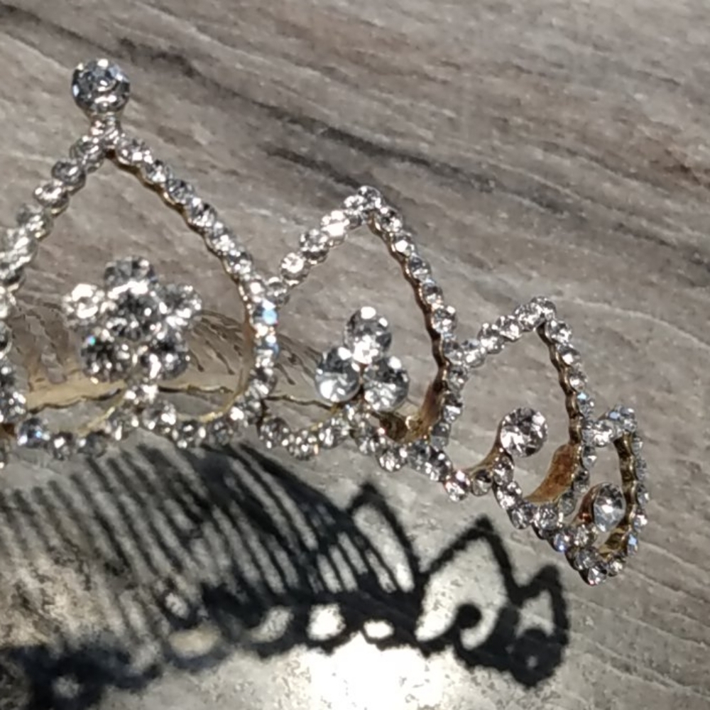 Tiara Comb - Picture 4 of 4